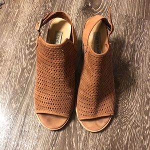 Steve Madden Brown Boot/Heel/Mule